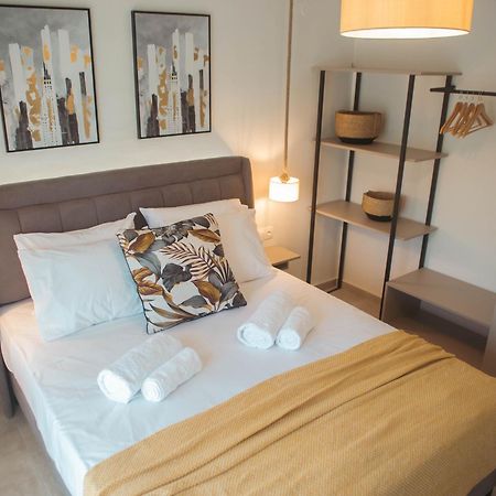 Cleopatra - City Escape Apartment Alexandroupoli Bagian luar foto